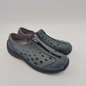 Women's Gray Leather Zip Comfort Walking Shoes Size 7M Casual Lightweight
